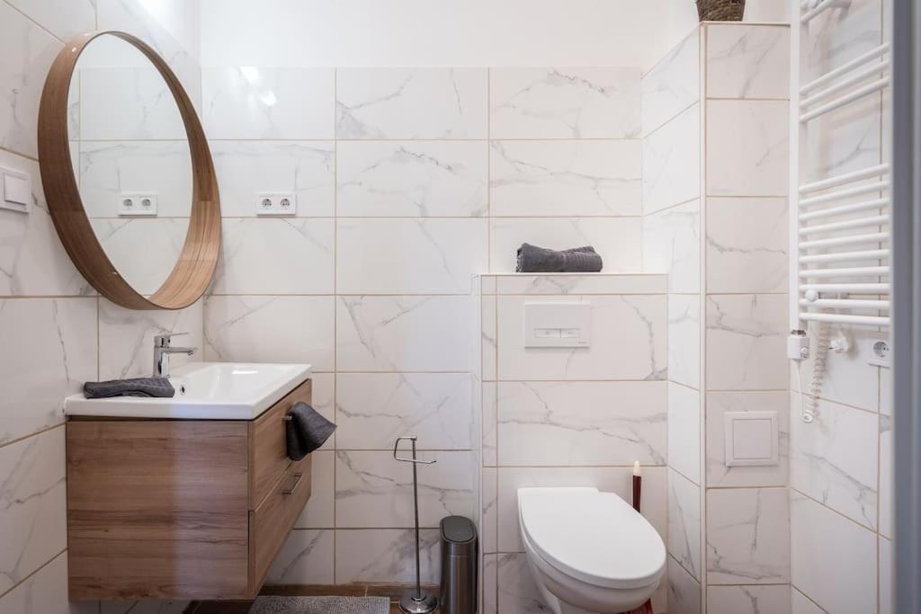 Stylish Apartment In The City Center Boedapest Buitenkant foto